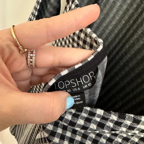 TOP SHOP BLACK & WHITE CHECKERED PLAID SLEEVELESS SCOOP NECK MINI DRESS - Picture 4 of 4